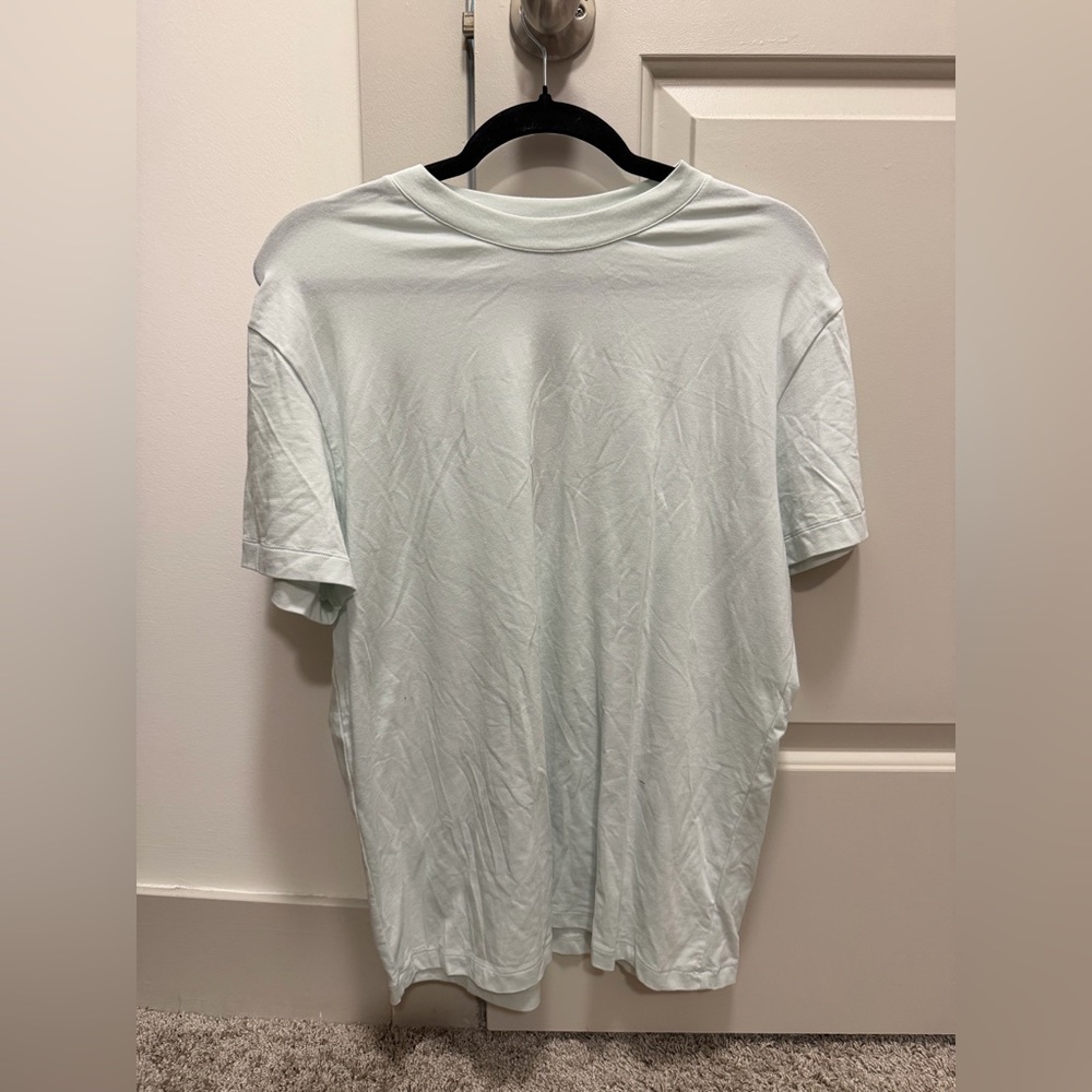 Skims Small Frost Boyfriend T-Shirt. 💙⚡️